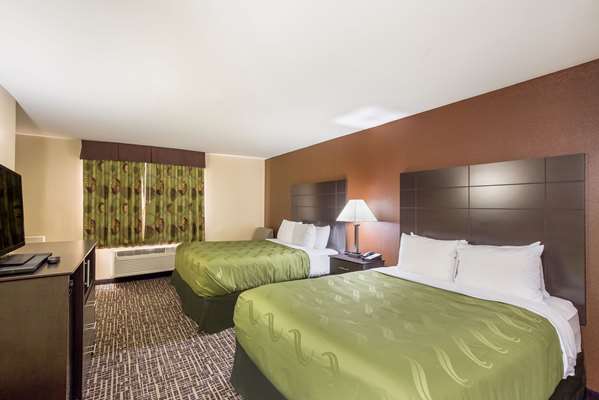  - Quality Inn & Suites Caseyville - I-64, Exit 9