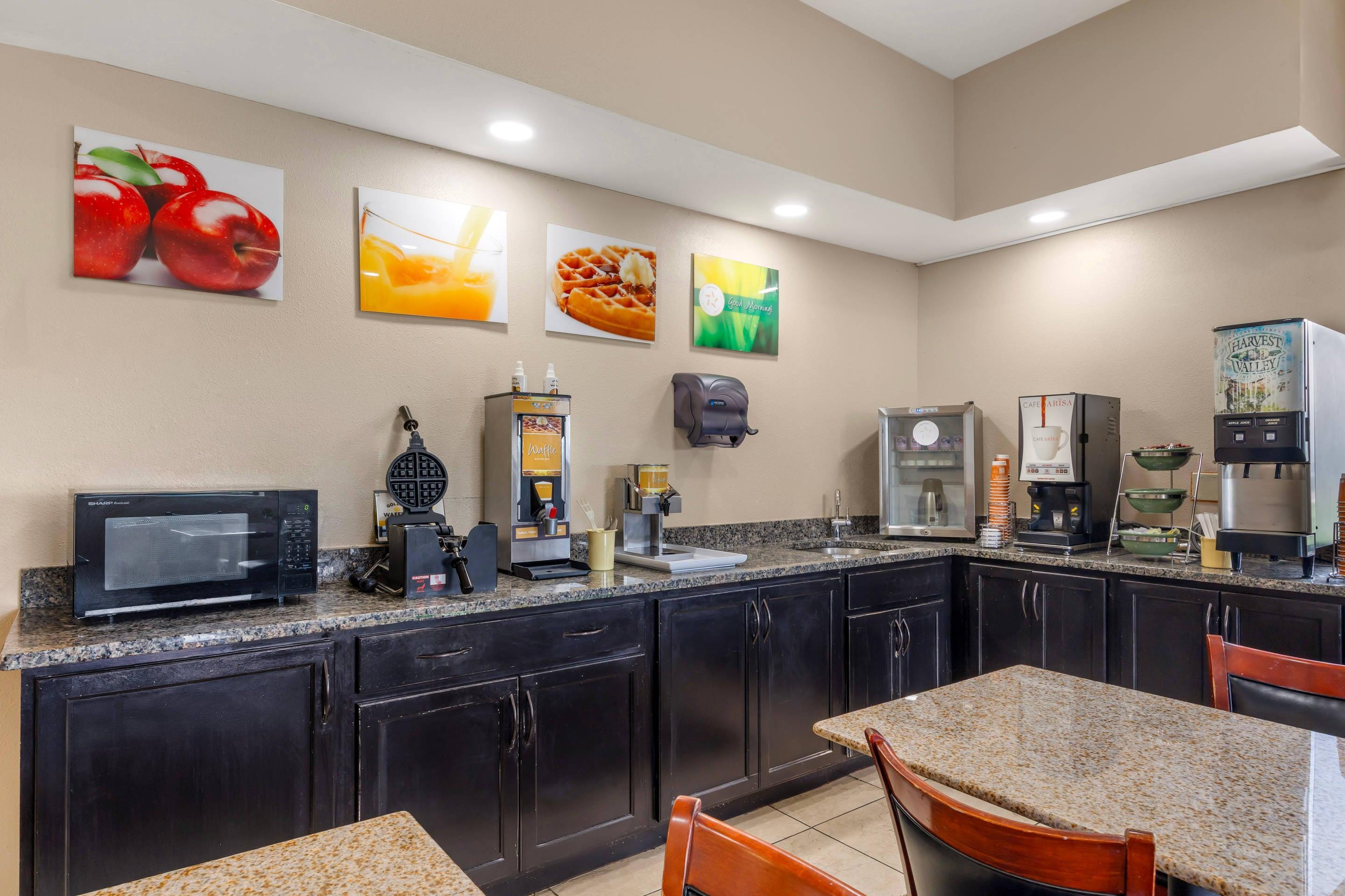 Breakfast area