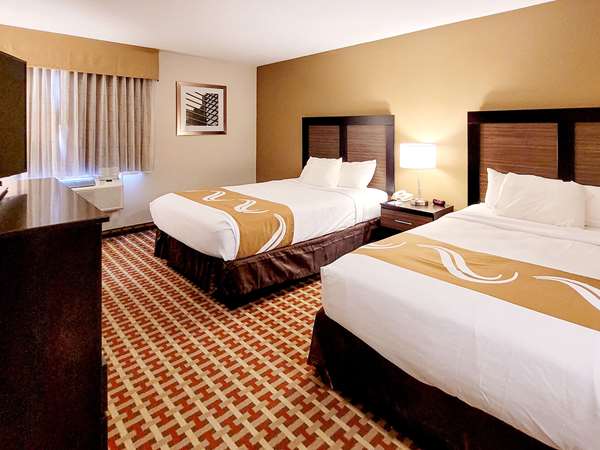 Suite - Quality Inn & Suites Marion - I-57, Exit 53