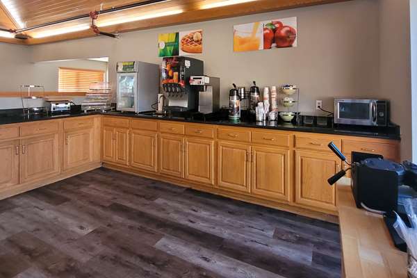 Amenities - Quality Inn & Suites Marion - I-57, Exit 53