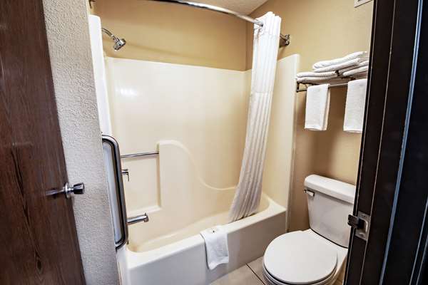  - Quality Inn Galesburg