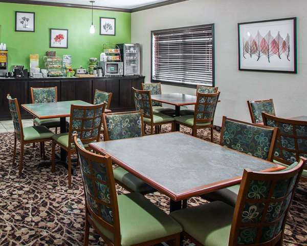 Amenities - Quality Inn Forsyth - I-72, Exit 141