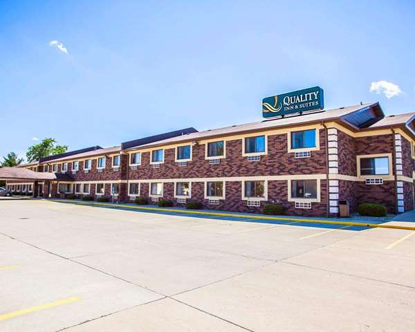 Exterior view - Quality Inn & Suites Champaign - I-74, Exit 182