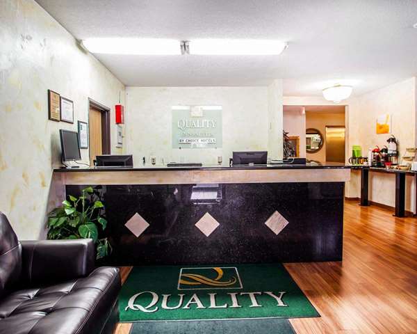  - Quality Inn & Suites Champaign - I-74, Exit 182