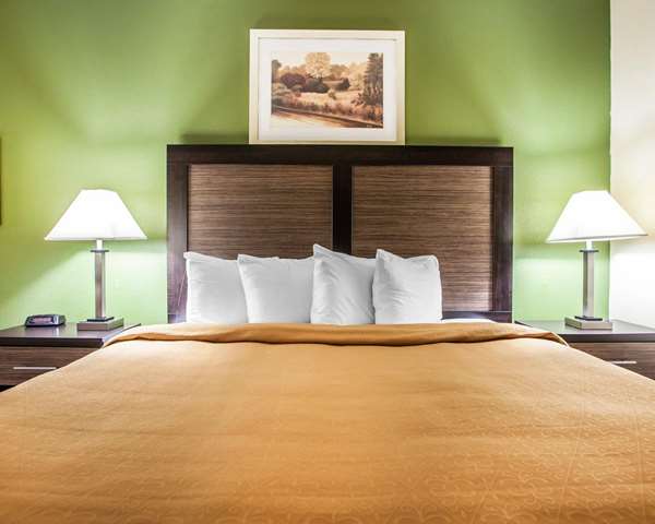  - Quality Inn & Suites Champaign - I-74, Exit 182