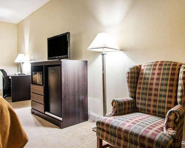  - Quality Inn & Suites Champaign - I-74, Exit 182