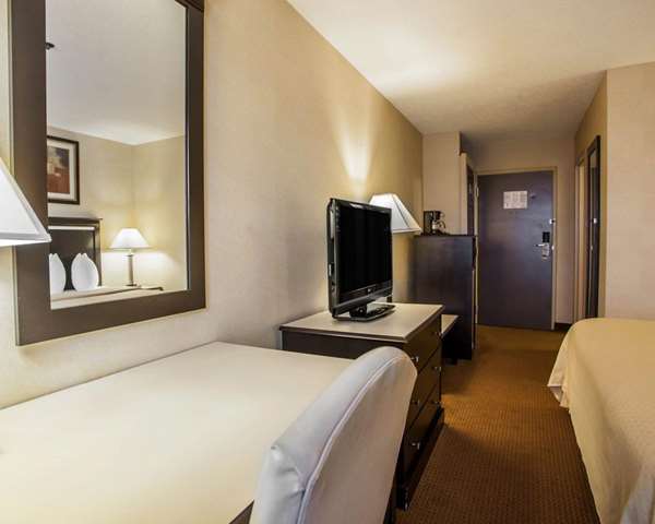  - Quality Inn Aurora