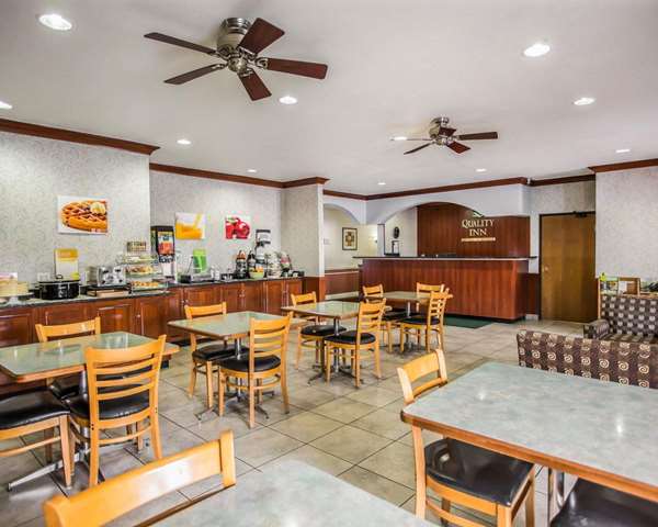 Amenities - Quality Inn Peru - I-80, Exit 75