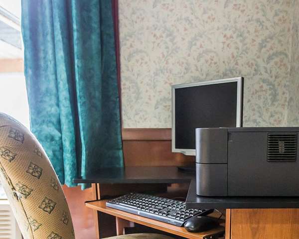 Conference Area - Quality Inn Peru - I-80, Exit 75