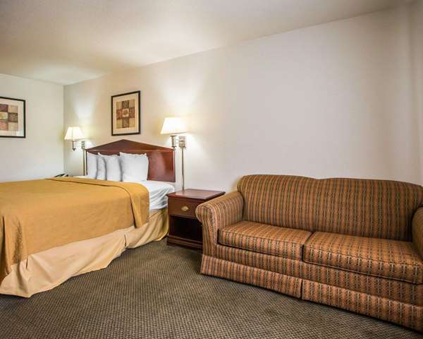 Suite - Quality Inn Peru - I-80, Exit 75