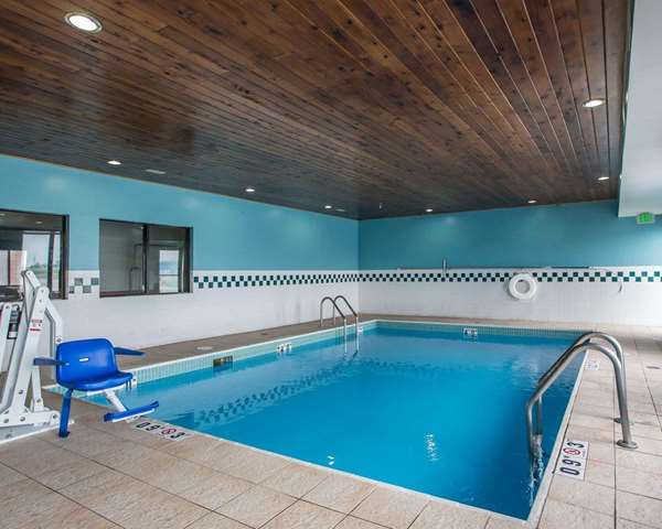 Pool - Quality Inn Peru - I-80, Exit 75