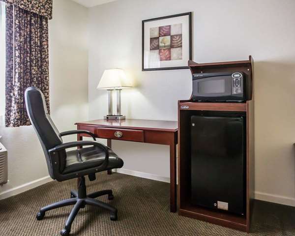 Suite - Quality Inn Peru - I-80, Exit 75