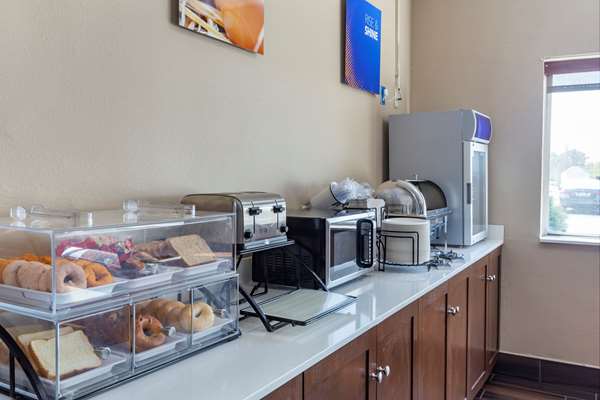 Amenities - Comfort Inn Rockford - I-39 & I-90, Exit 15