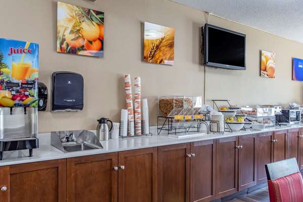 Amenities - Comfort Inn Rockford - I-39 & I-90, Exit 15