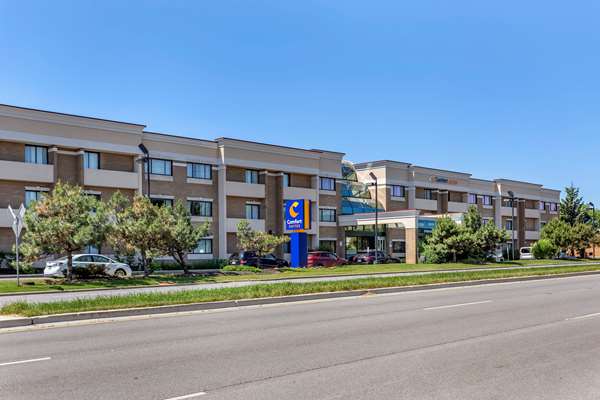 Exterior view - Comfort Suites Oakbrook Terrace