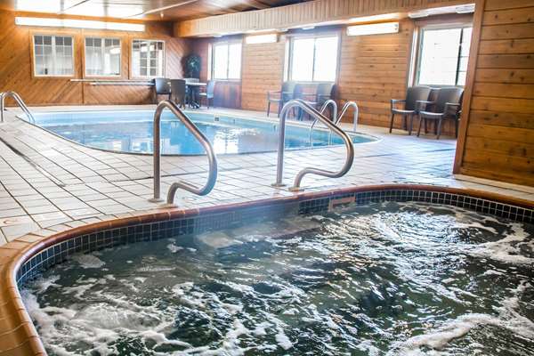 Pool - MainStay Suites North Joliet - I-55, Exit 257