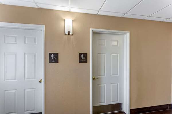  - Comfort Inn Gurnee - I-94, Exit 8