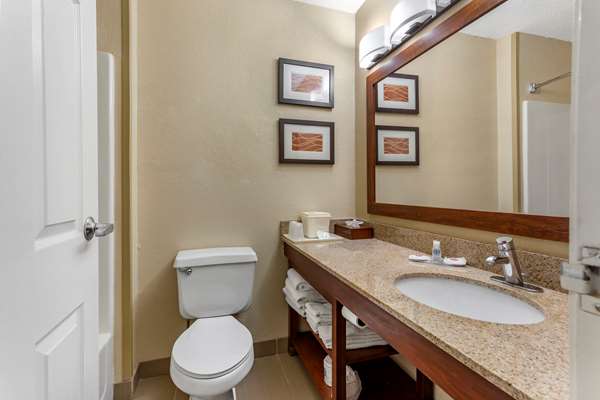  - Comfort Inn Gurnee - I-94, Exit 8