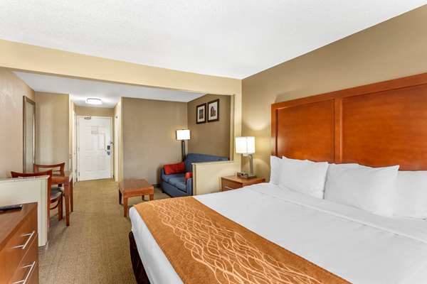 Suite - Comfort Inn Gurnee - I-94, Exit 8