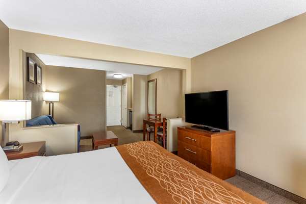 Suite - Comfort Inn Gurnee - I-94, Exit 8