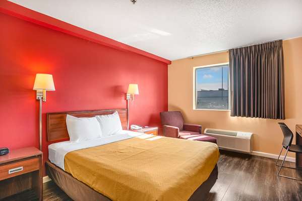  - Econo Lodge Princeton - I-80, Exit 56