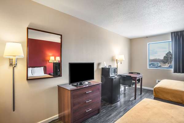  - Econo Lodge Princeton - I-80, Exit 56