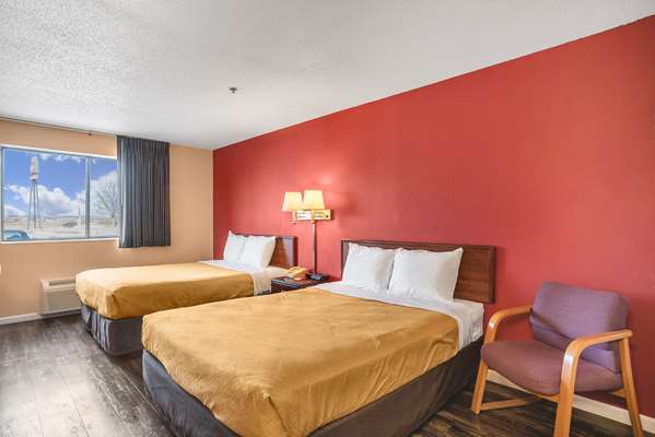  - Econo Lodge Princeton - I-80, Exit 56