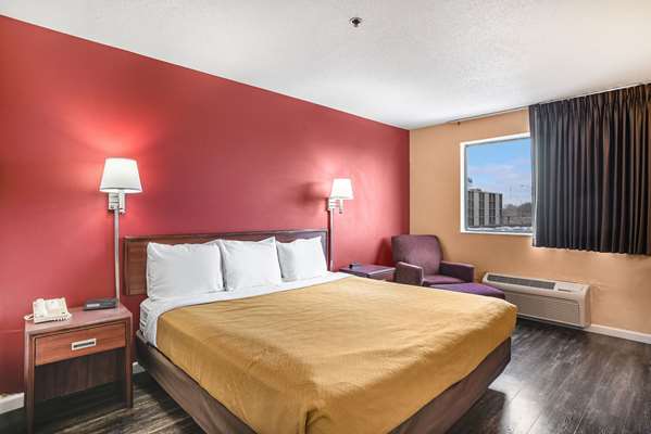  - Econo Lodge Princeton - I-80, Exit 56