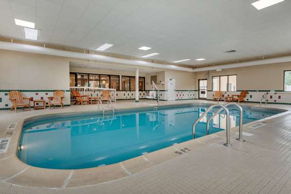Pool - Comfort Suites Springfield - I-55 & I-72, Exit 94