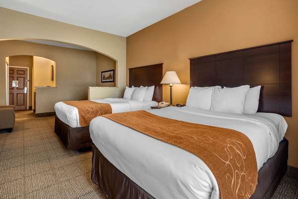Suite - Comfort Suites Springfield - I-55 & I-72, Exit 94