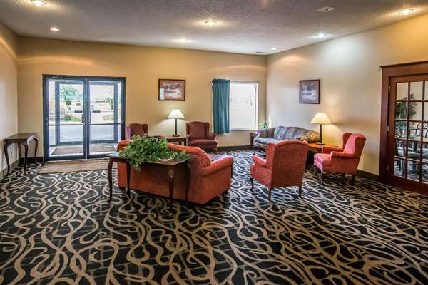  - Quality Inn & Suites Mendota - I-39, Exit 72