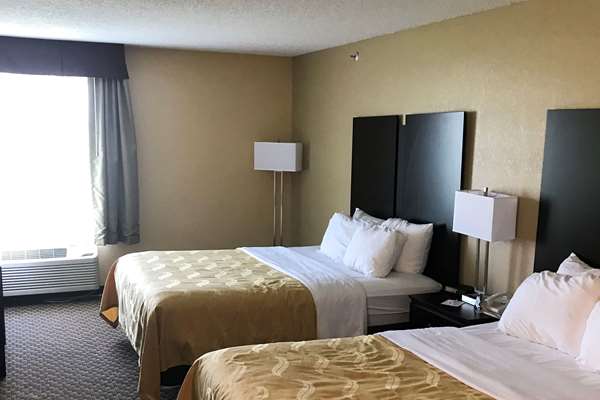  - Quality Inn & Suites Mendota - I-39, Exit 72
