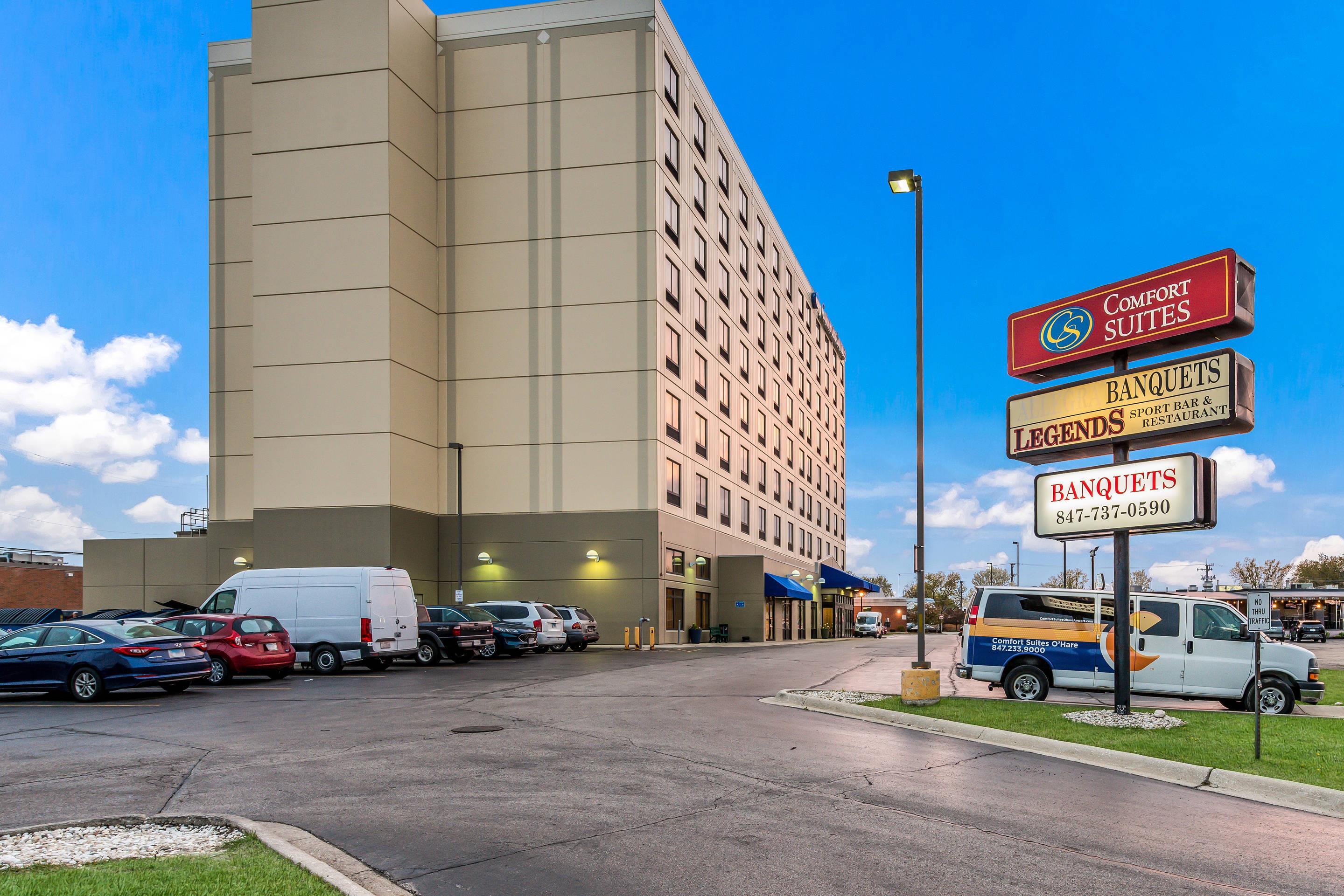 Hotel exterior | Comfort Suites Chicago O'Hare Airport