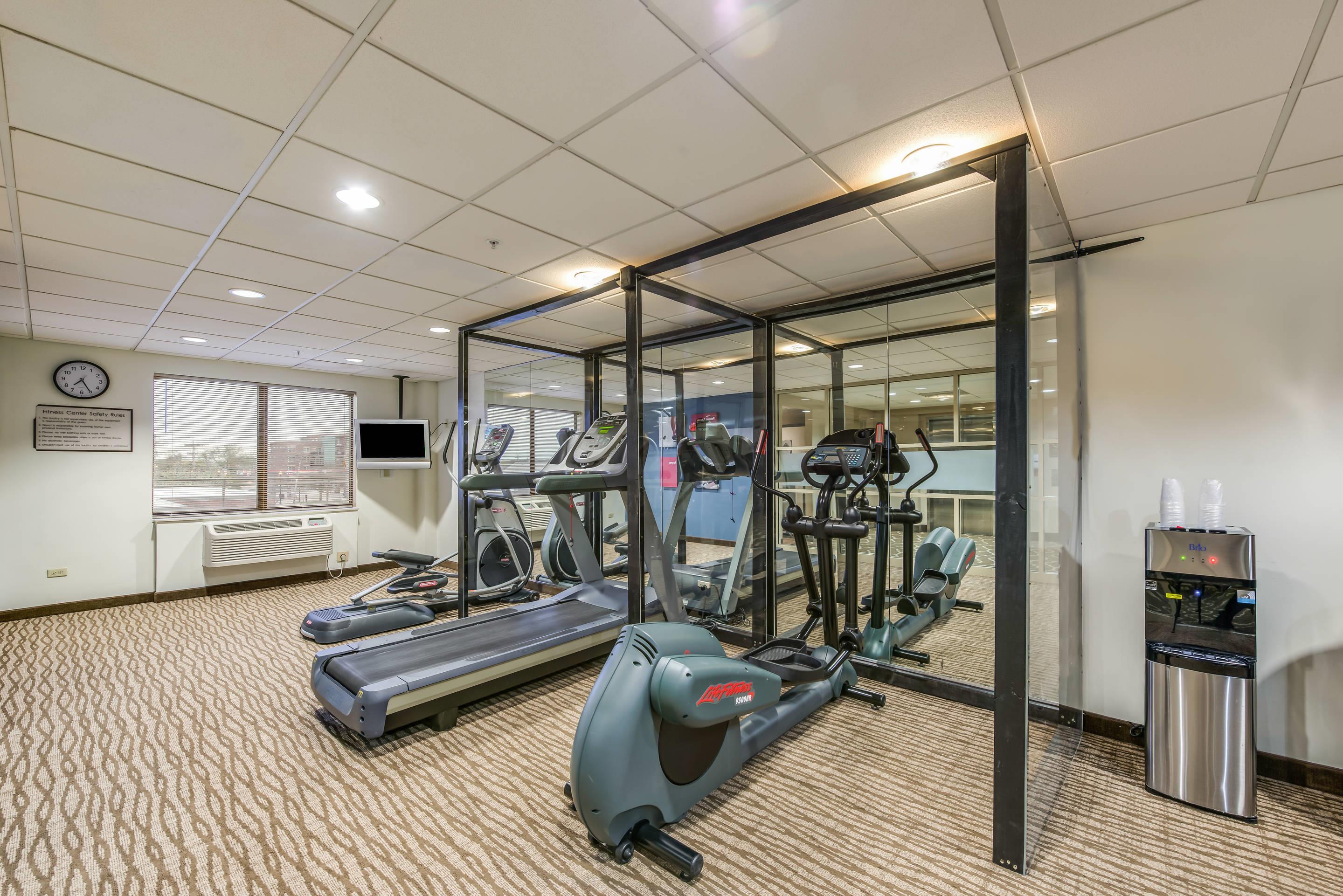 Fitness center | Comfort Suites Chicago O'Hare Airport