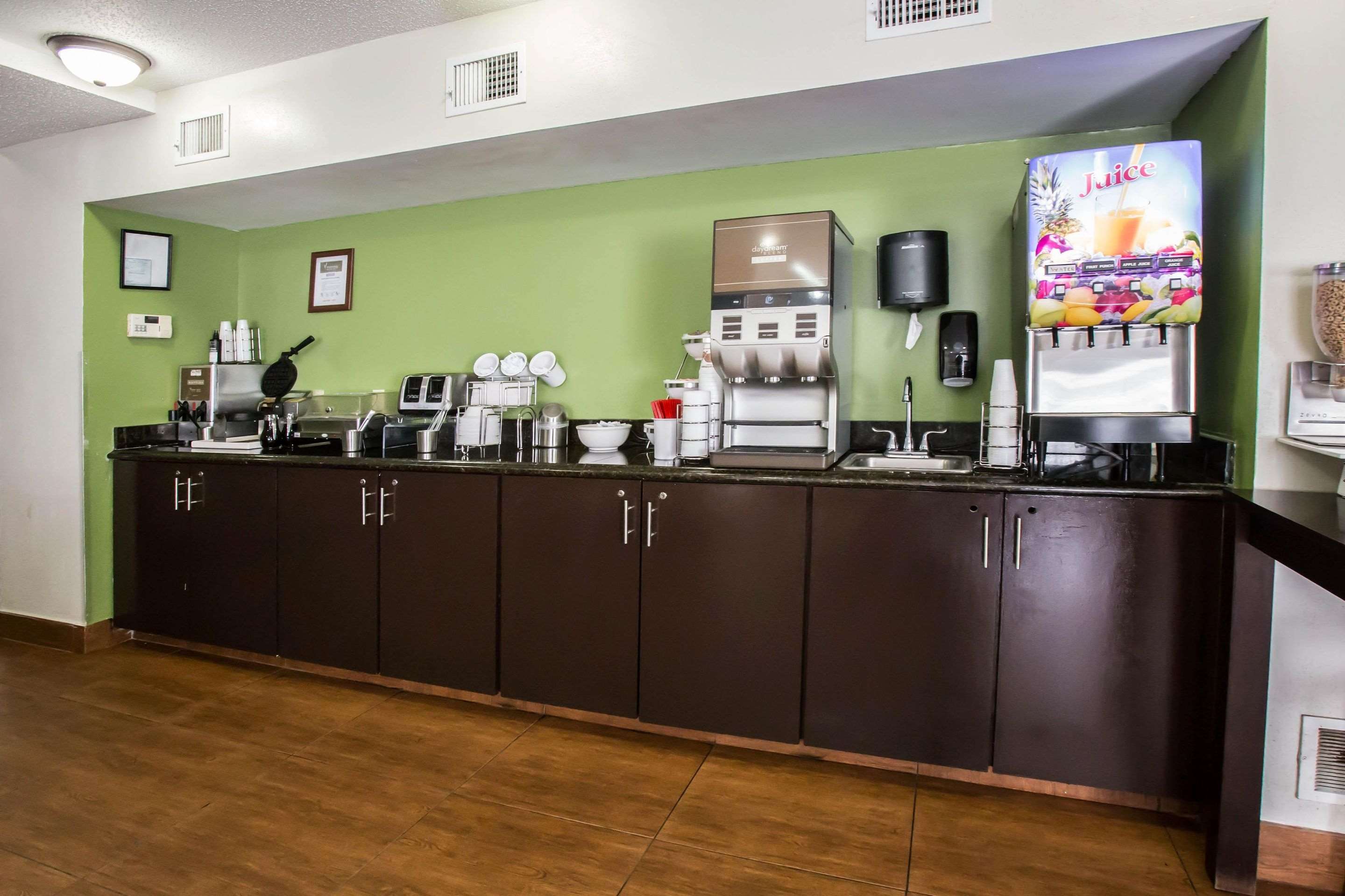 Breakfast counter