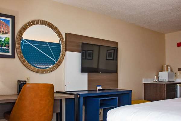  - Comfort Inn & Suites Geneva