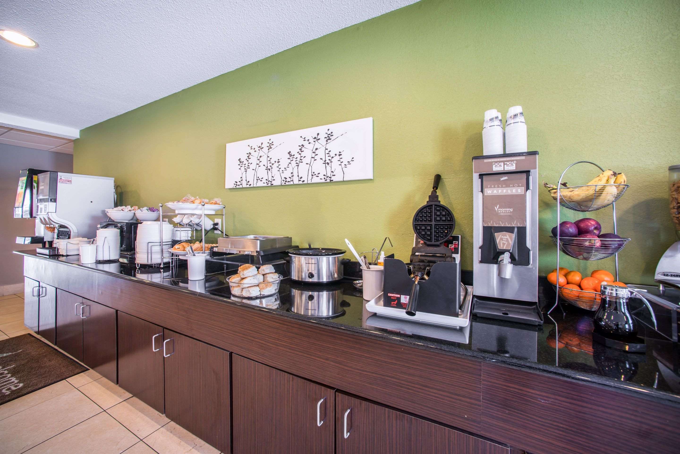Breakfast counter