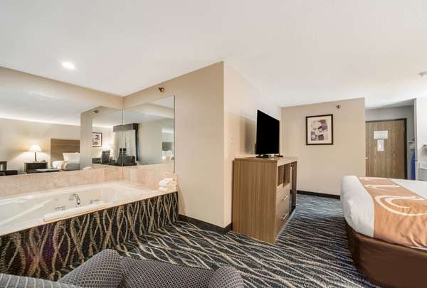  - Quality Inn Effingham - I-57 & I-70, Exit 160