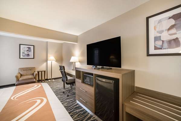  - Quality Inn Effingham - I-57 & I-70, Exit 160