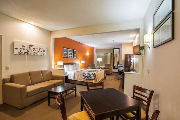  - Sleep Inn & Suites Danville - I-74, Exit 220