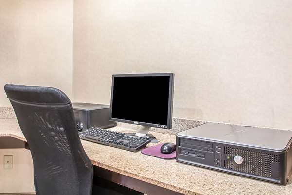 Conference Area - Comfort Inn & Suites Rochelle