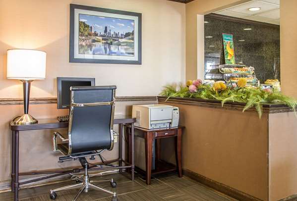 Conference Area - Quality Inn Elgin - I-90, Exit 54