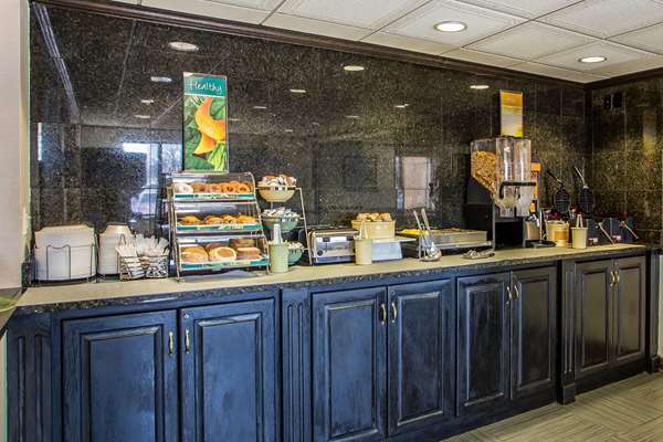 Amenities - Quality Inn Elgin - I-90, Exit 54