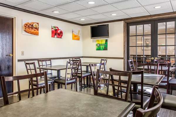 Amenities - Quality Inn Elgin - I-90, Exit 54