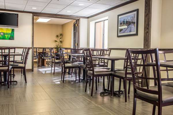 Amenities - Quality Inn Elgin - I-90, Exit 54