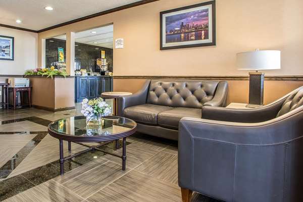  - Quality Inn Elgin - I-90, Exit 54