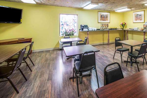 Amenities - Econo Lodge Marion - I-57, Exit 54