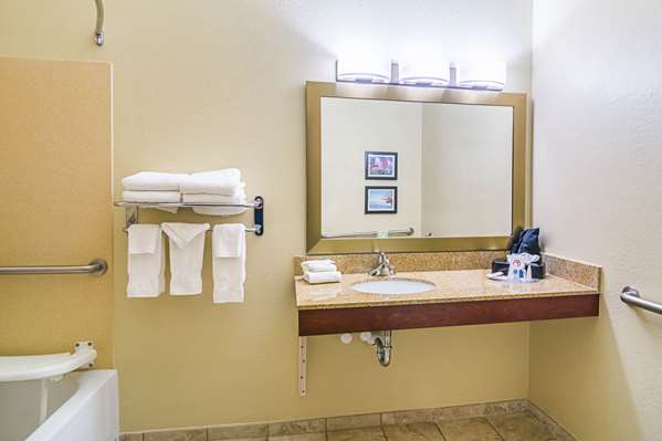 Suite - Comfort Suites Grayslake