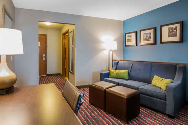 Suite - Comfort Suites Fairview Heights - I-64, Exit 12