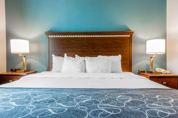 Suite - Comfort Suites Fairview Heights - I-64, Exit 12